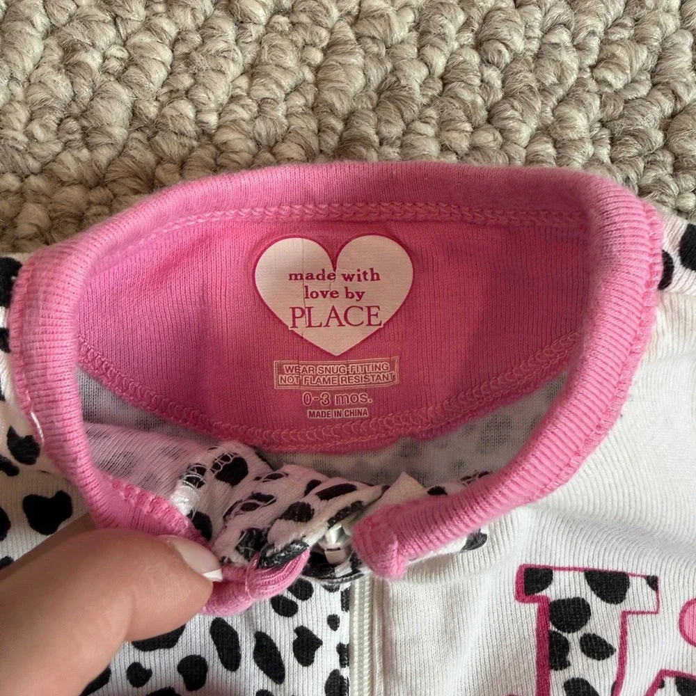 The Childrens Place Baby Girls Dalmatian Love Footed Pajamas Size‎ 0-3 Months